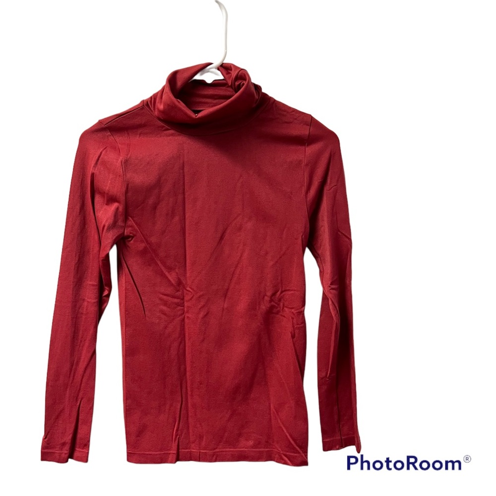 🔸METRIC: Women’s size S stretchy red/orange turtleneck, barely worn🔸